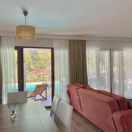 别墅 Luxury With Pool In 马尔马里斯