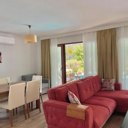 Luxury With Pool In Willa Marmaris